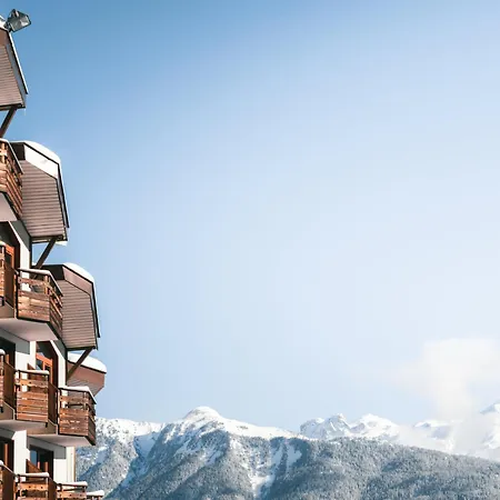 Appartement Skis Aux Pieds à La Tania - 2 Pièces, 31m², 4 Pers, Balcon, Proche Commerces - Fr-1-182a-17 *